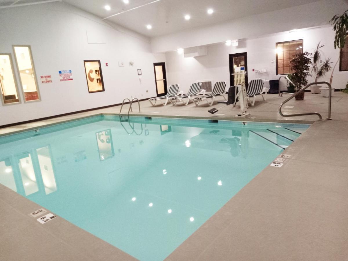 מריון Comfort Inn Near Downtown & Blue Ridge Pkwy מראה חיצוני תמונה