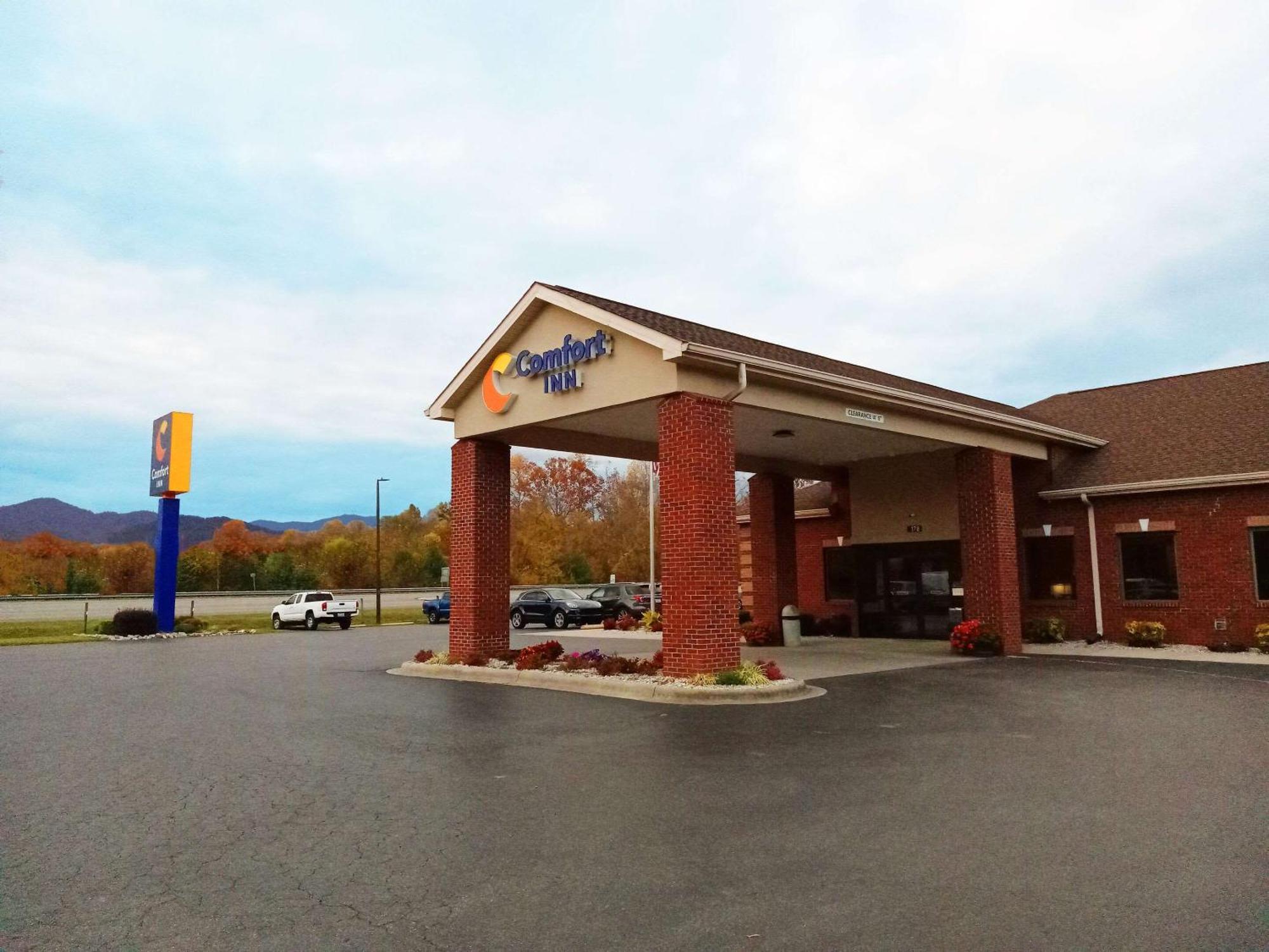 Comfort Inn Marion Near Downtown & Blue Ridge Pkwy מראה חיצוני תמונה